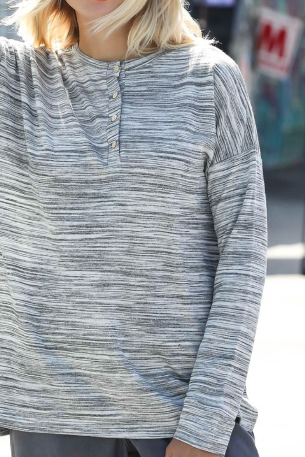 Stilla | Beklædning Kvart Knapstribet Rund Hals Langærmet T-shirt