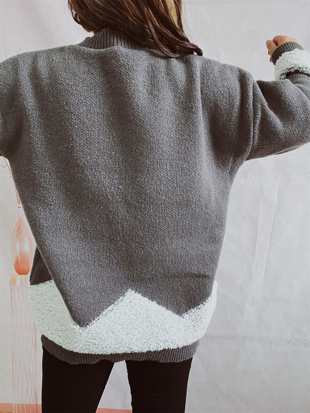 Stilla | Tree Graphic Dropped Shoulder Sweater