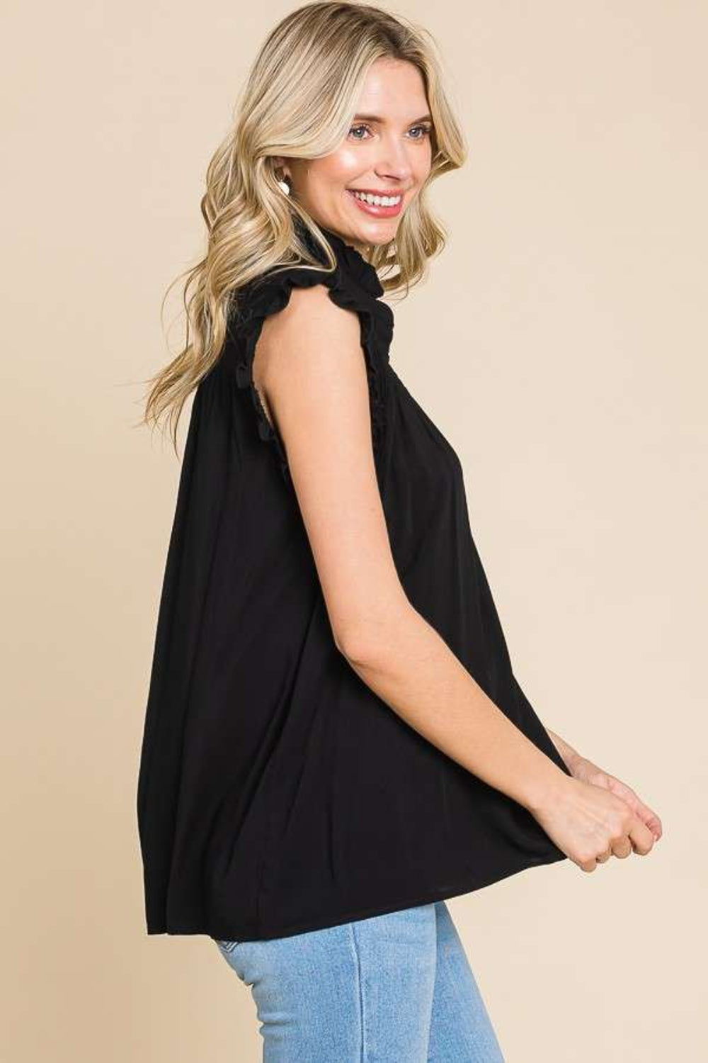 Stilla | Code Full Size Frynse Kante Smocked Ærmeløs Top