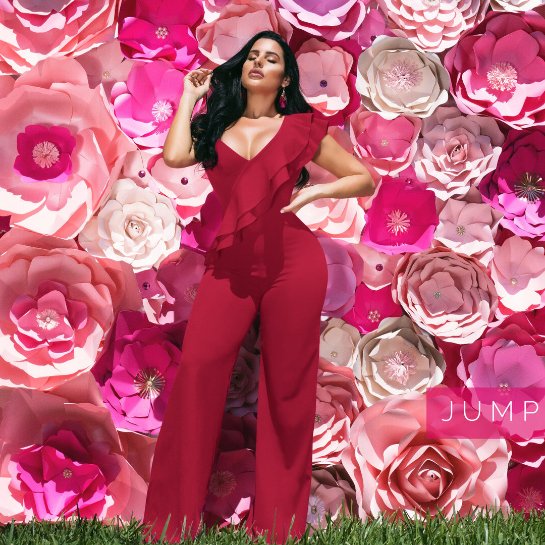 Dame elegant og figursyet jumpsuit med flæser Stilla