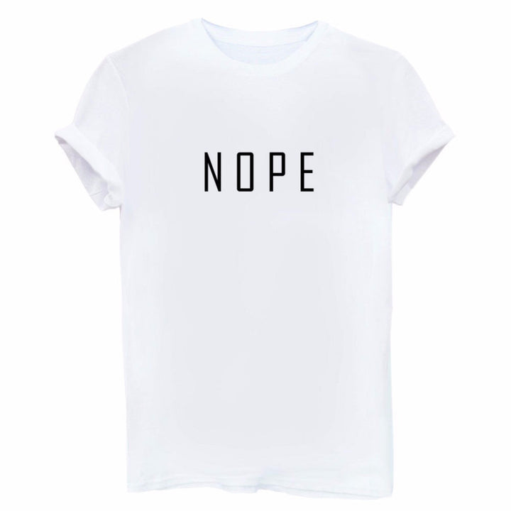 Kvinders T-shirt med moderne iøjnefaldende skrifttype Stilla