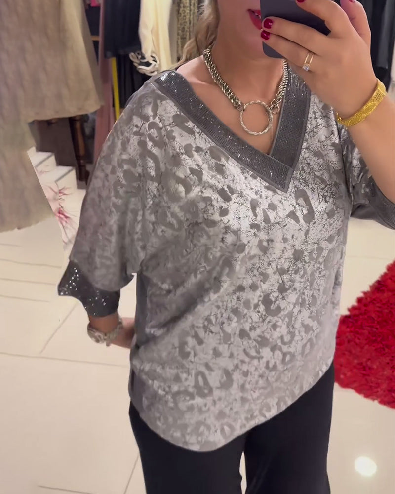 Stilla | Casual Trykt Bluse med V-Udskæring