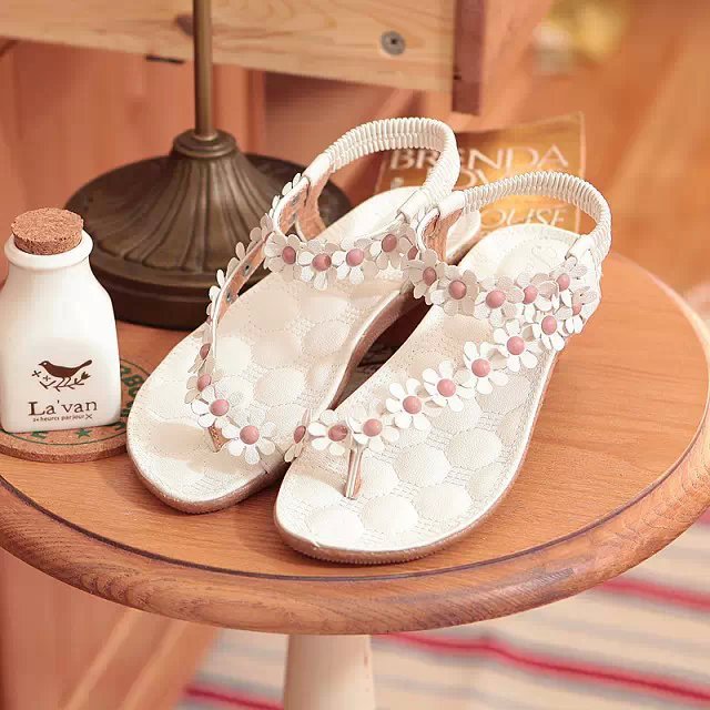 Dame nan Tåsplit-sandal med blomsterapplikation, elastisk hælbånd og polstret sål Skovae