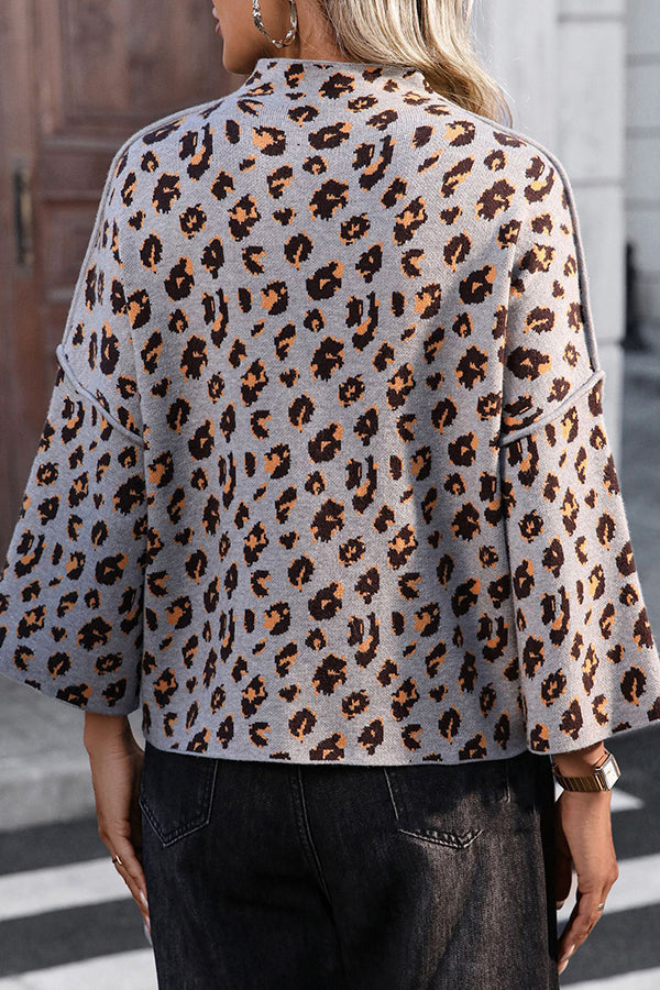 Stilla | Strikpullover med leopardmønster og løs rullekrave