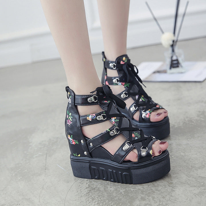 Dame mode Plateau-sandaler med blomsteraccenter og justerbare remme Stilla