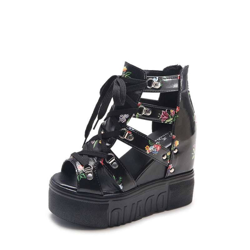 Dame mode Plateau-sandaler med blomsteraccenter og justerbare remme Stilla