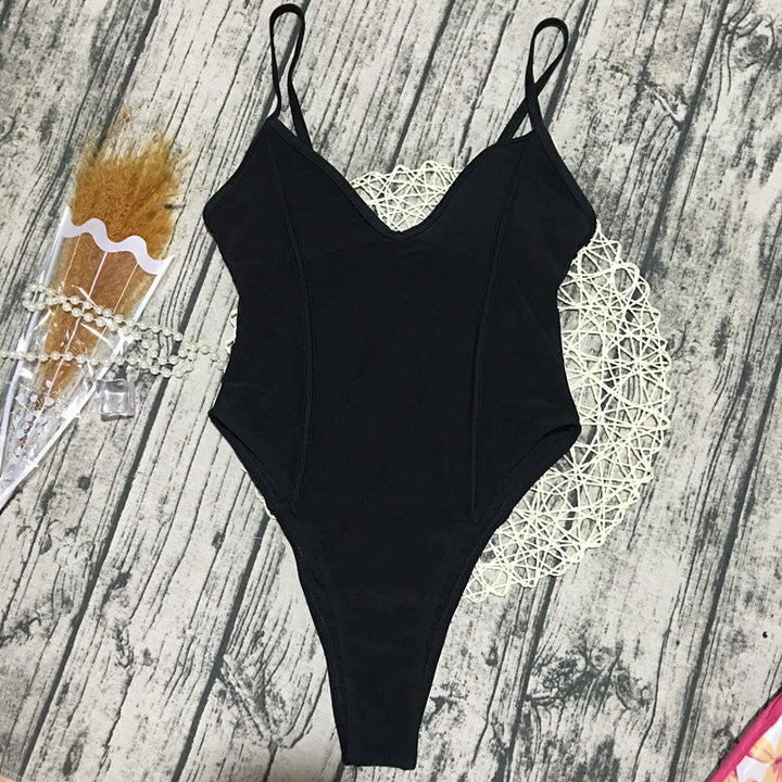 Dame monokini med høj benudskæring og gennemsigtigt mesh-design Skovae