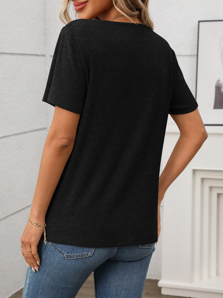 Skovae | Ribbet V-hals Kortærmet T-shirt
