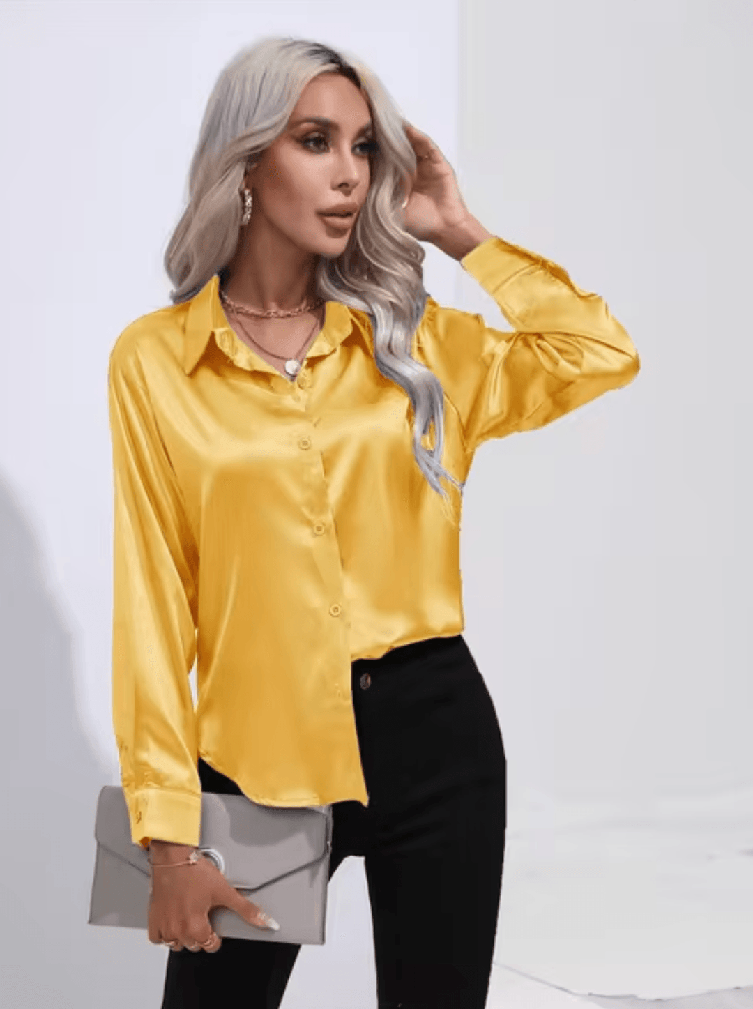 Stilla | Satin Bluse med Lange Ærmer
