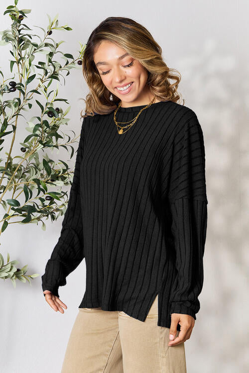 Stilla | Bae Full Size Ribbet Rund Hals Slids Strik Top