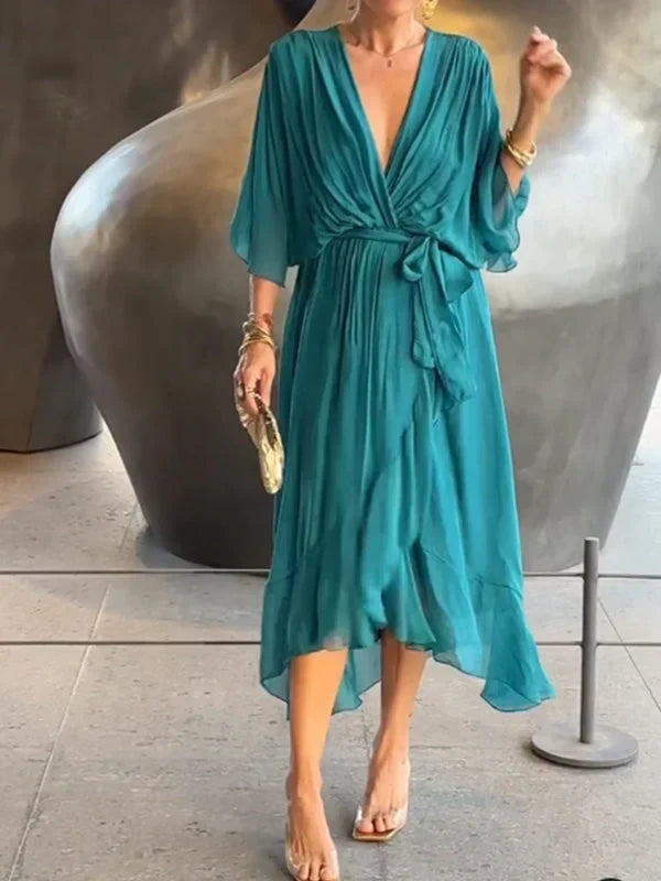 Stilla | Elegant chiffon-dress med V-hals