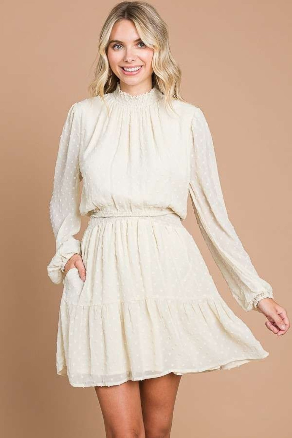 Stilla | Code Swiss Dot Smock Neck Mini Kjole med Lommer