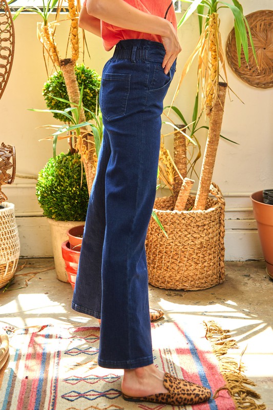 Stilla | Højtsiddende Knap Bred Ben Jeans