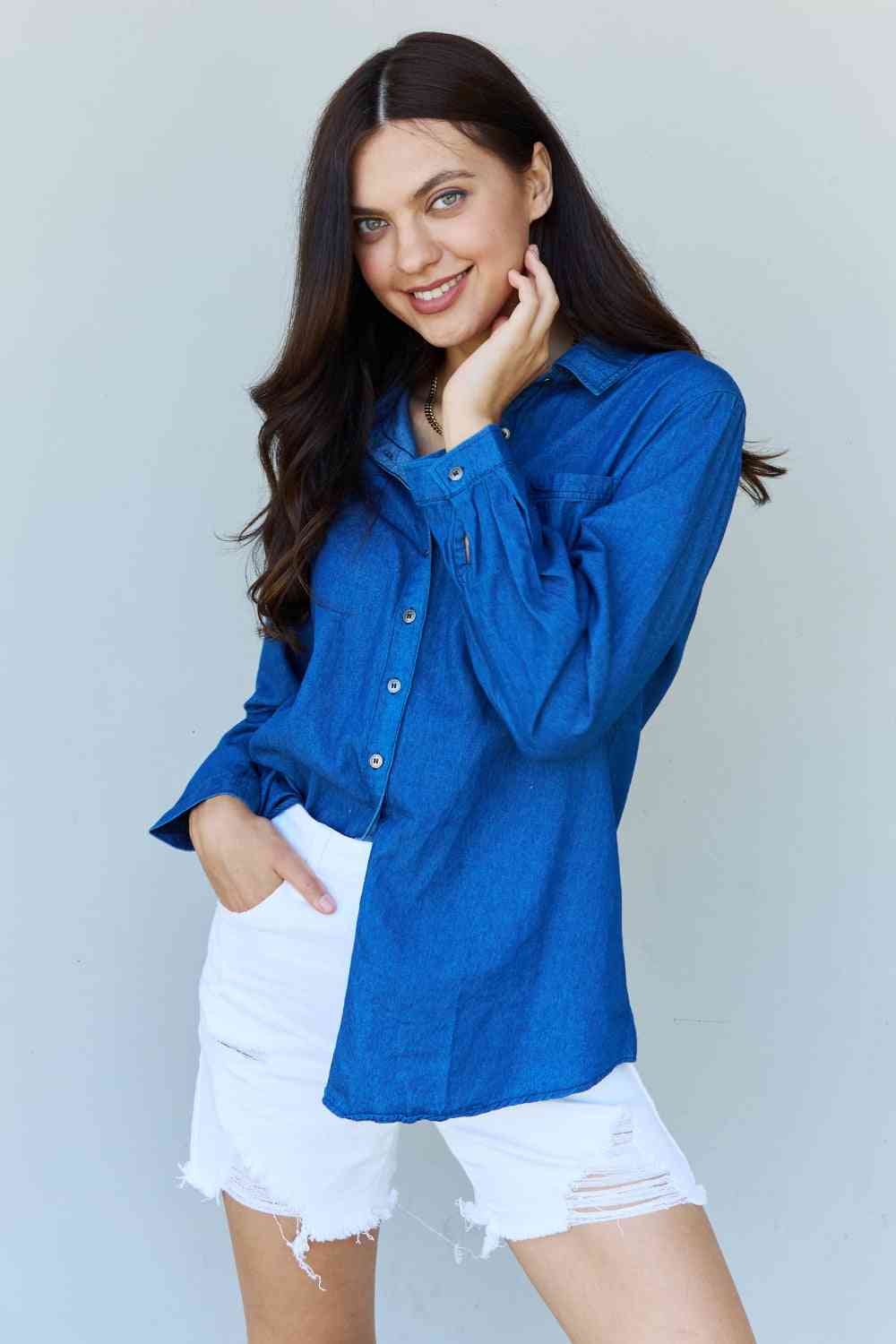 Stilla | Blue Jean Baby Denim Knapp Down Skjorte Top i Mørkeblå