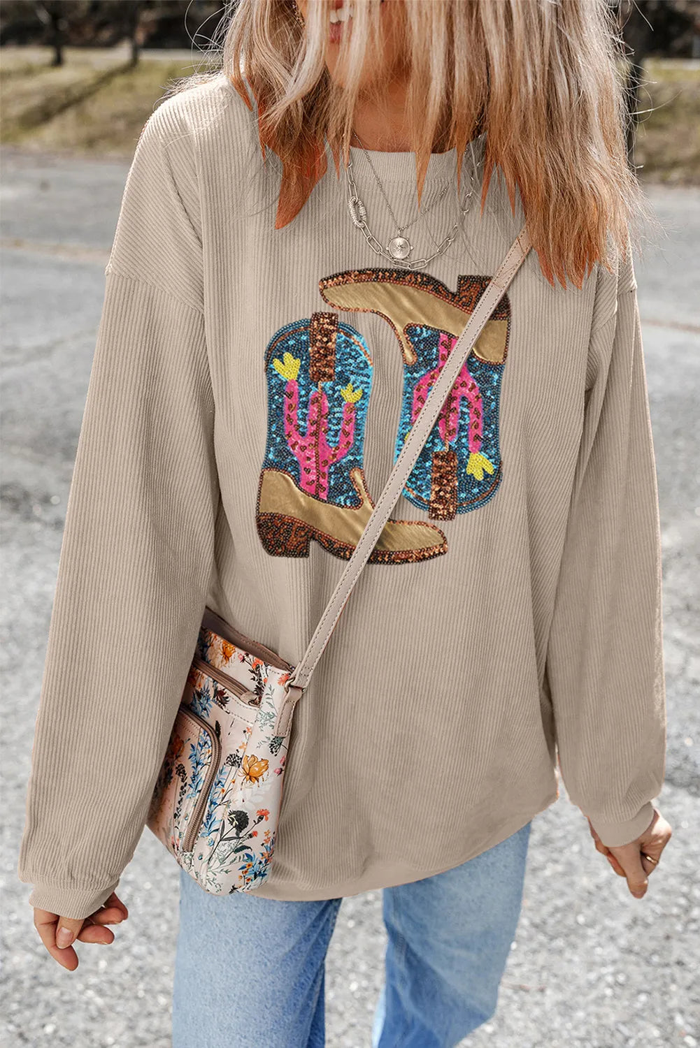 Stilla | Svedtrøje med lange ærmer og rund halsudskæring med glitrende støvler i fuld størrelse