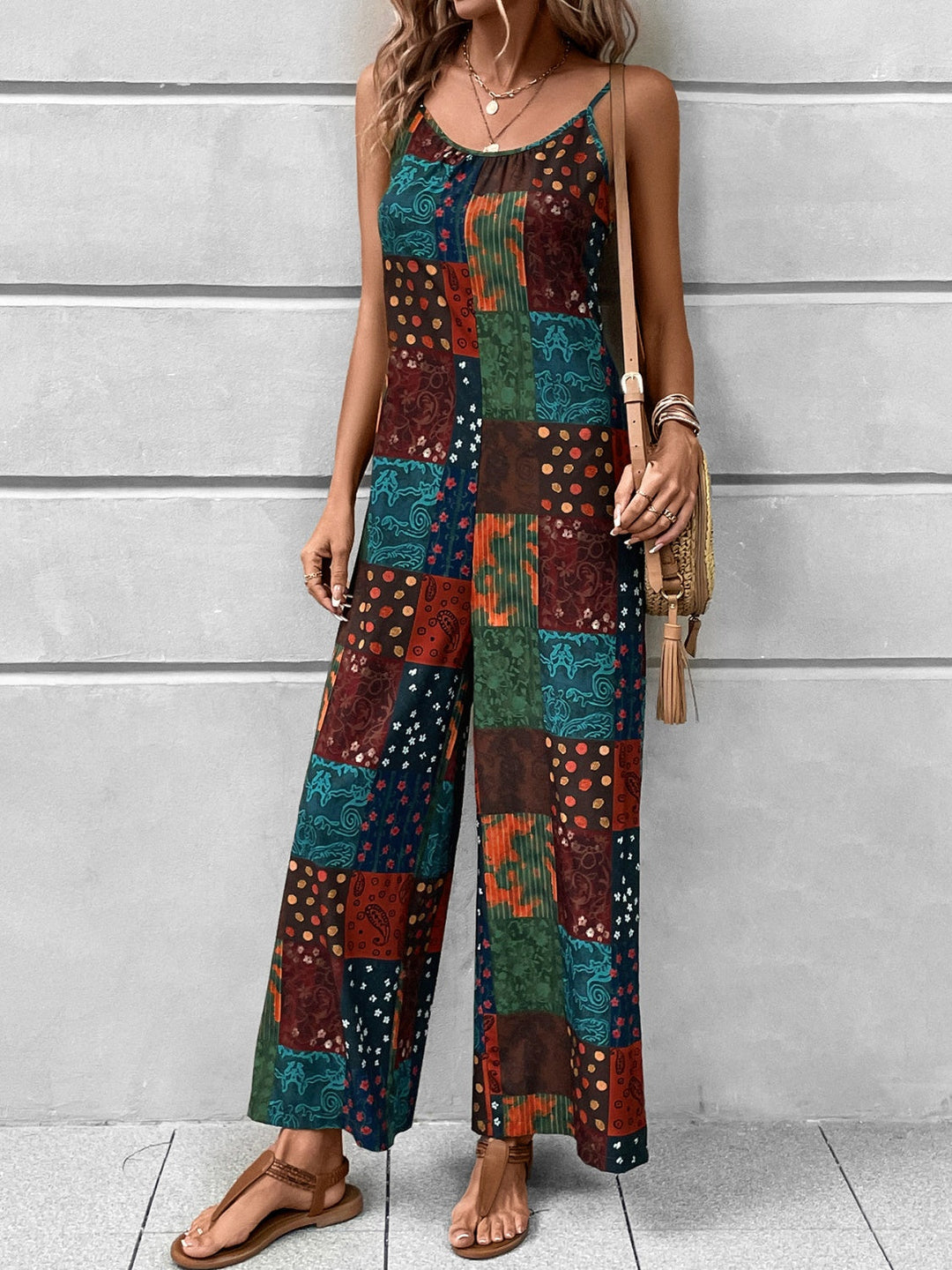 Stilla | Scoop Neck Spaghetti Strap Jumpsuit