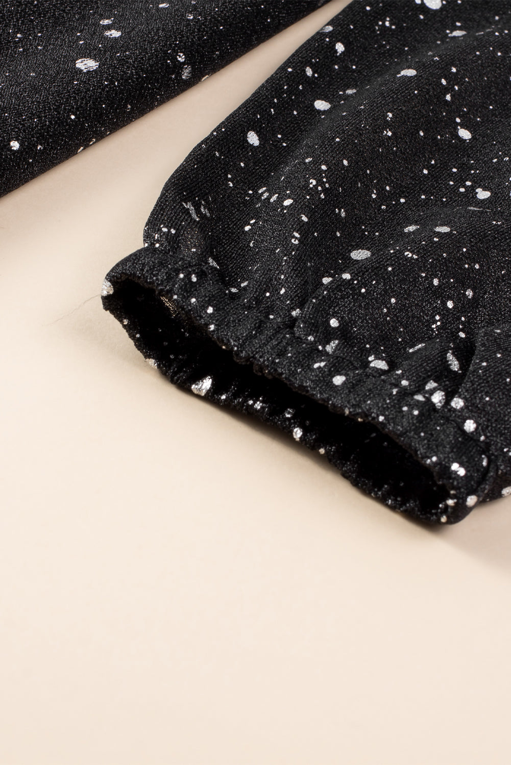Stilla | Elegant Sort Glitrende Kjole Med Net