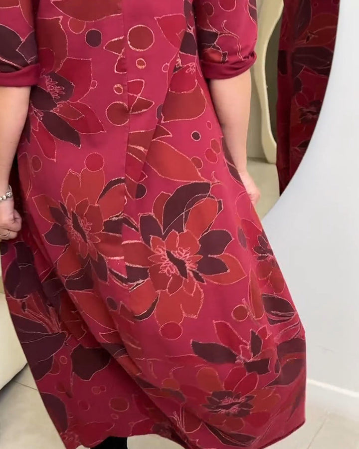 Stilla | Kjole med blomsterprint og rund halsudskæring