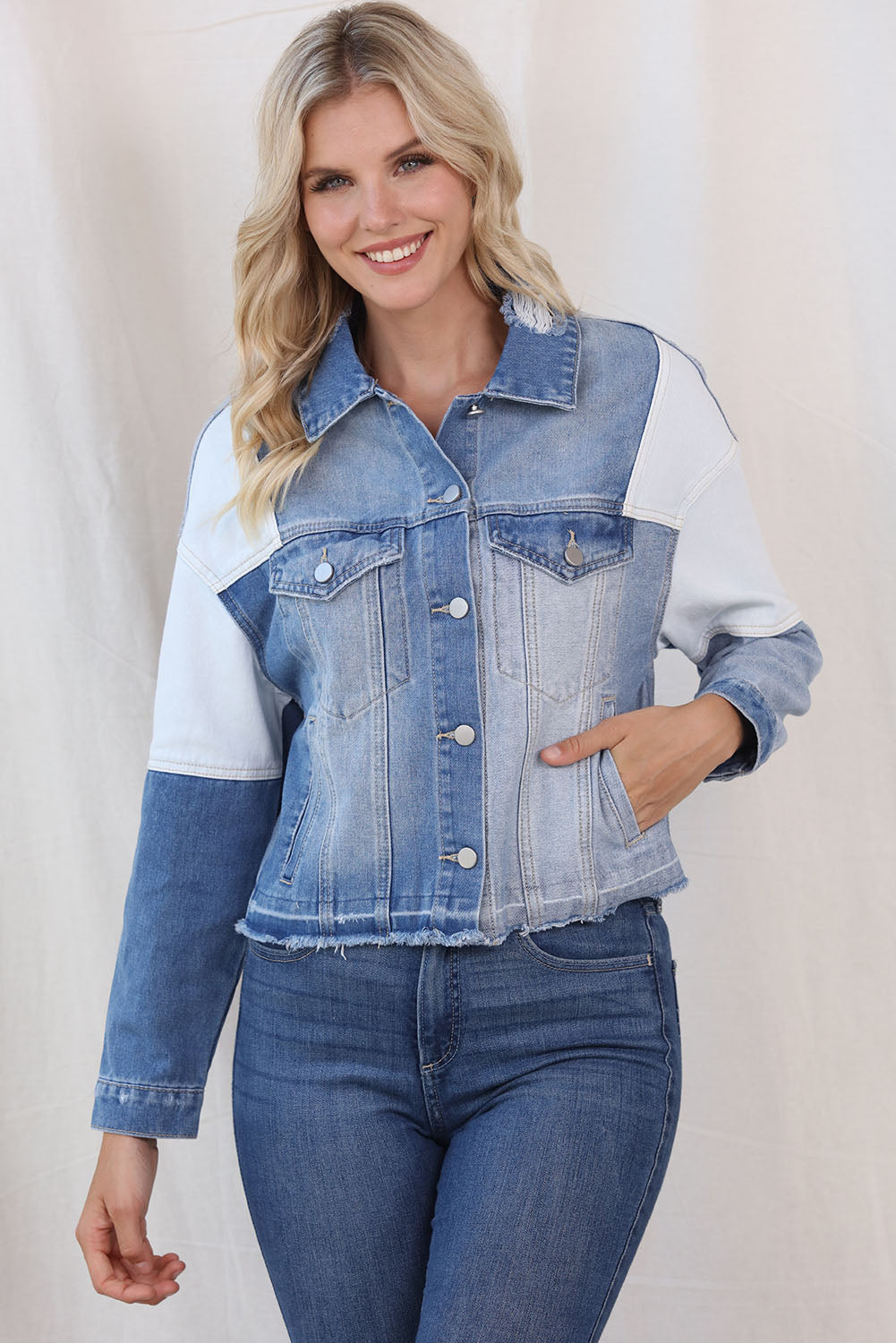 Stilla | Block Distressed Button up Denim Jakke