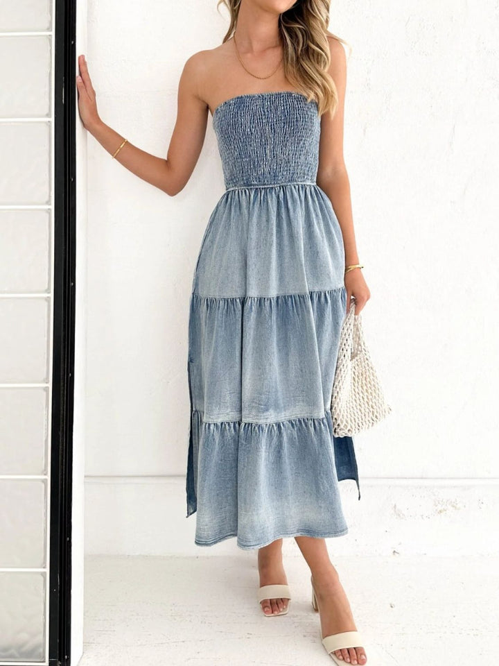 Stilla | Smocked Tube Tiered Denim Kjole