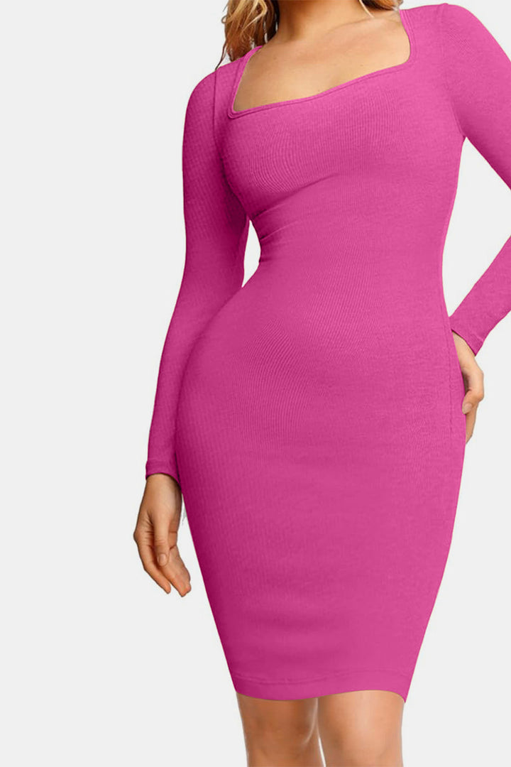 Stilla | Bae Full Size Indbygget Shapewear Square Neck Langærmet Kjole