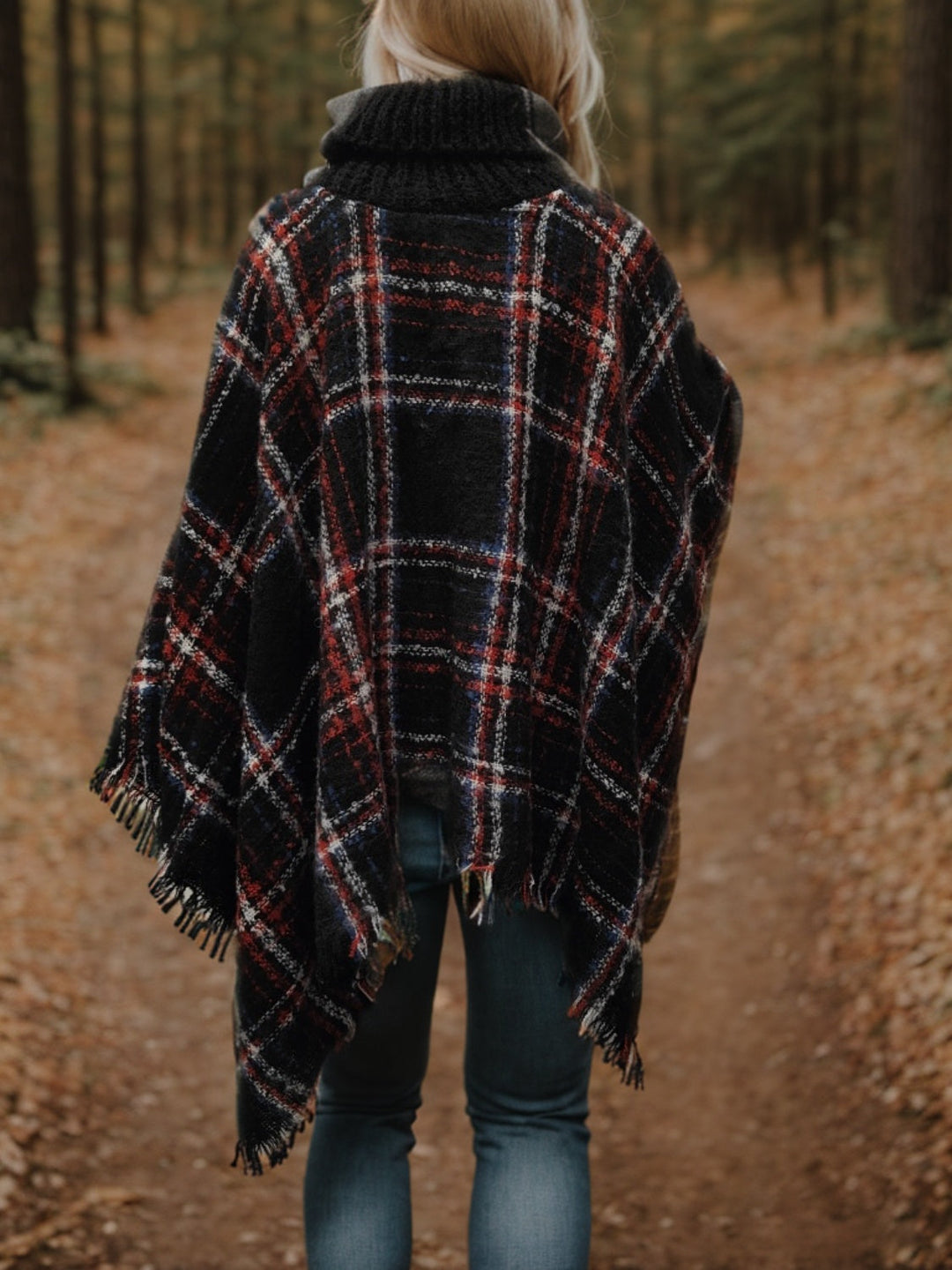 Stilla | Turtleneck Plaid Raw Hem Sweater