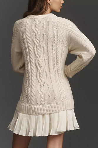 Stilla | Strik Sweater Kjole med Plisseret Chiffon Kant