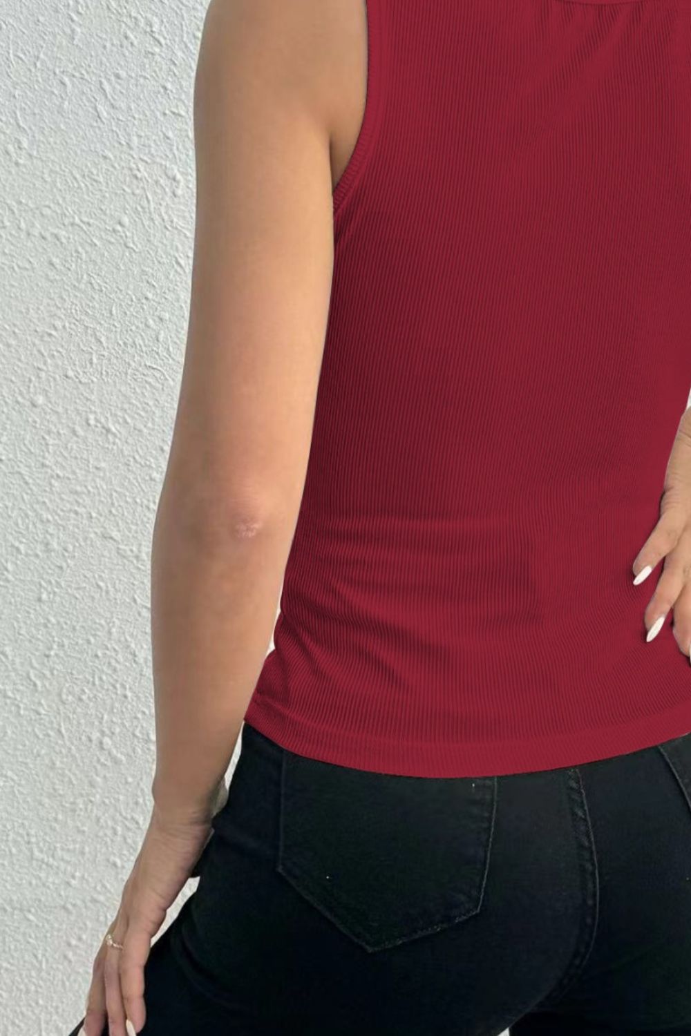 Stilla | Detalje Firkanthals Bred Strop Tank