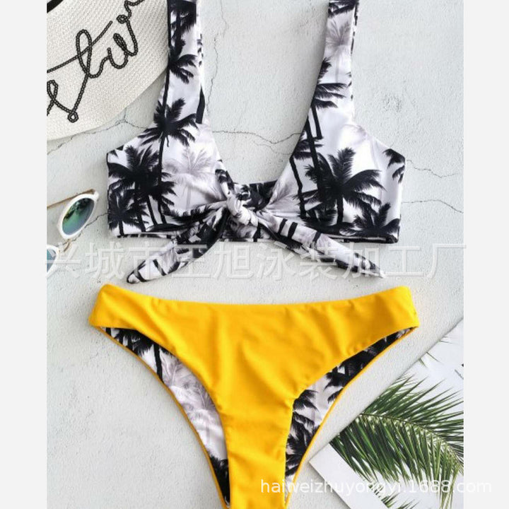 Dame bikini sæt med moderne knudedesign og blomster mønster Stilla
