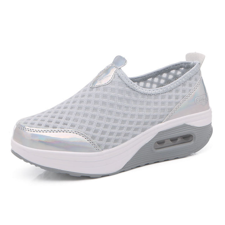 Dame nan komfortabel Slip-on kile sneakers med luftfjedret plateau og åndbart bikage mesh sko