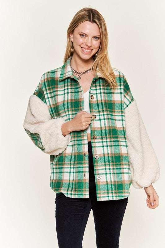 Stilla | Plaid Fuzzy Sleeve Jacket