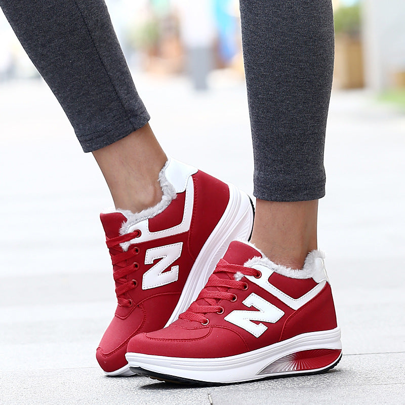 Dame nan Balance-Vandring-Sneaker med ergonomisk vippebund og aflastende mellemsål Skovae
