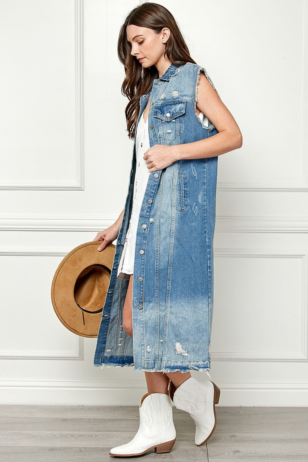 Stilla | Full Size Distressed Uden Ærmer Longline Denim Jakke