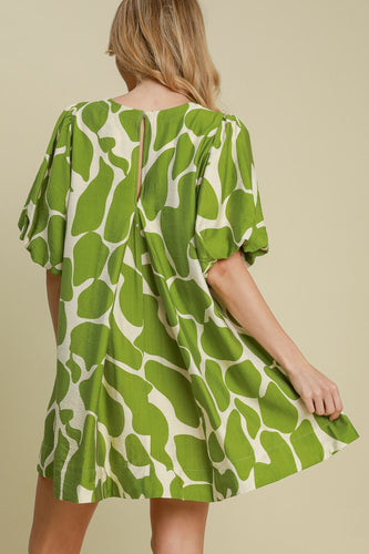 Stilla | Two Tone Abstrakt Print Puffærmerkjole