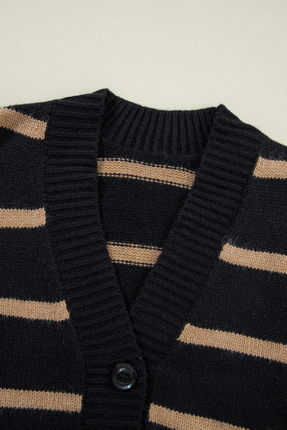 Stilla | Klassisk cardigan med stilfuld note