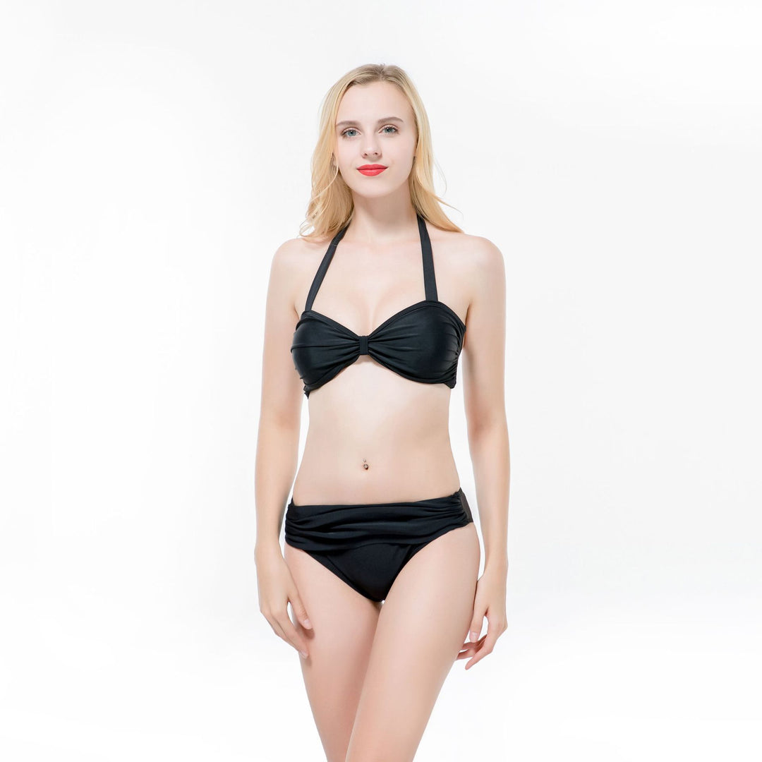 Dame Triangel-Bikini med praktisk halterneck og surrende bånd Stilla
