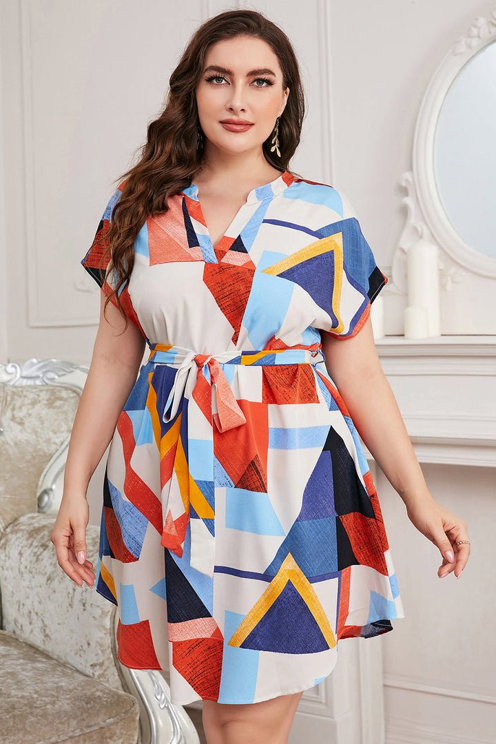 Stilla | Størrelse Notched Neck Tie Waist Dress