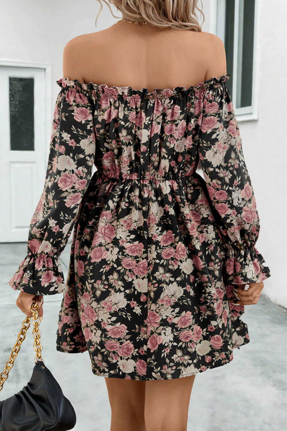 Stilla | Off-Shoulder Flounce Ærme Kjole