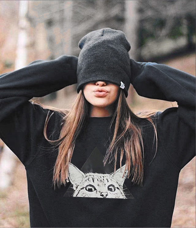 Kvinders sweatshirt med kattemotiver og kreativ geometrisk design Stilla