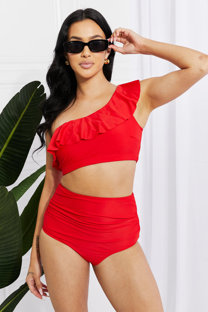Stilla | West Swim Seaside Romance Ruffle One-shoulder Bikini I Rød