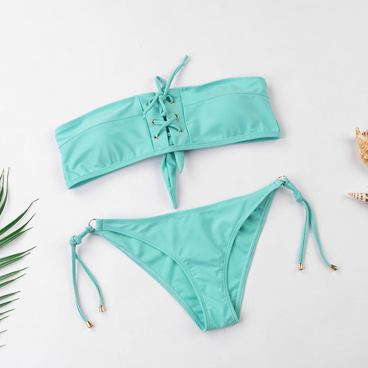 Dame Bandeau-bikini med justerbare stropper og gulddetaljer Stilla