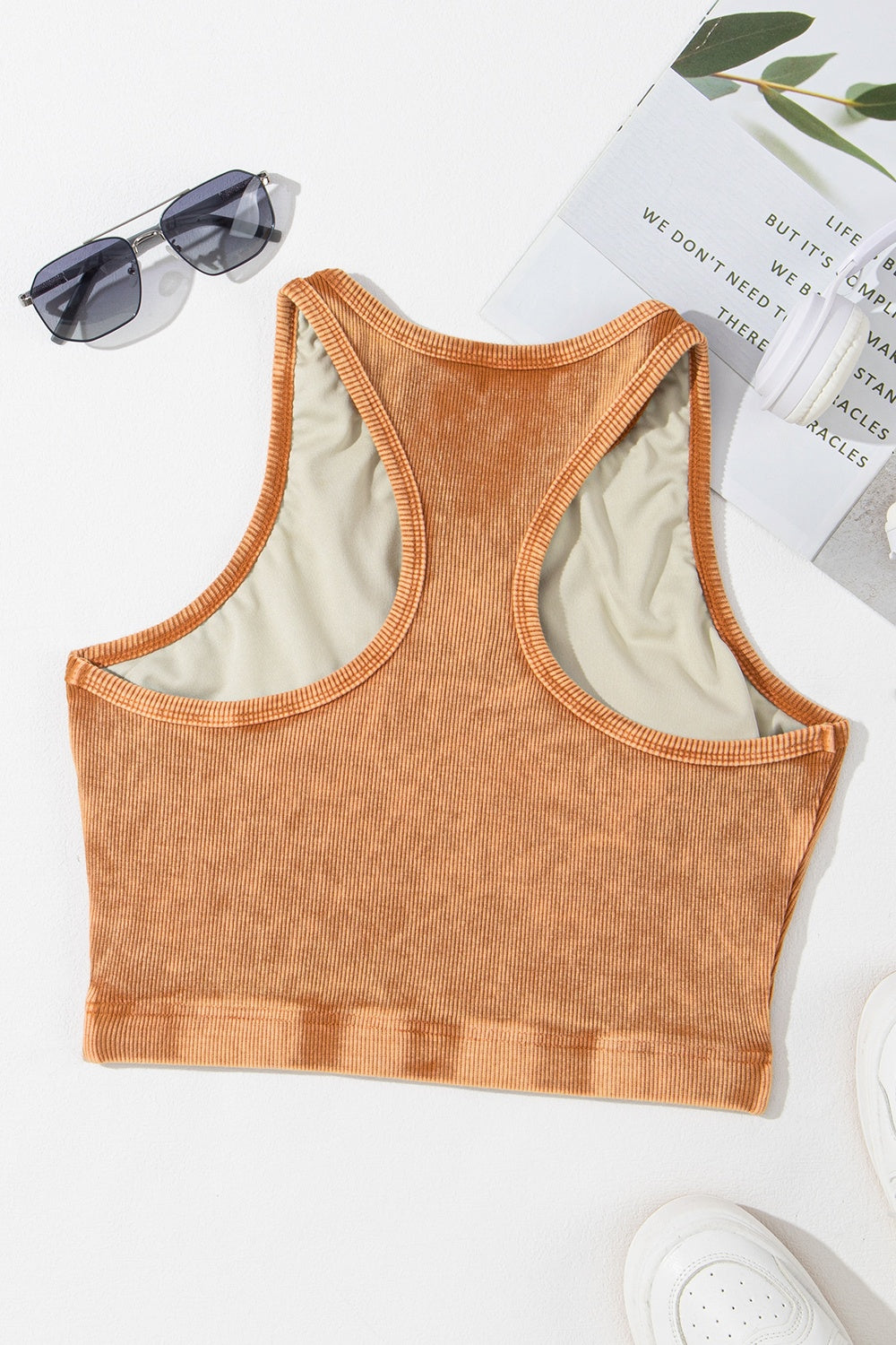 Stilla | Neck Racerback Tank
