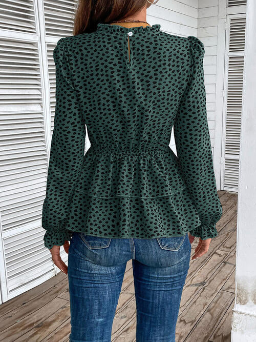Stilla | Rund hals Smocket Flounceærme T-shirt