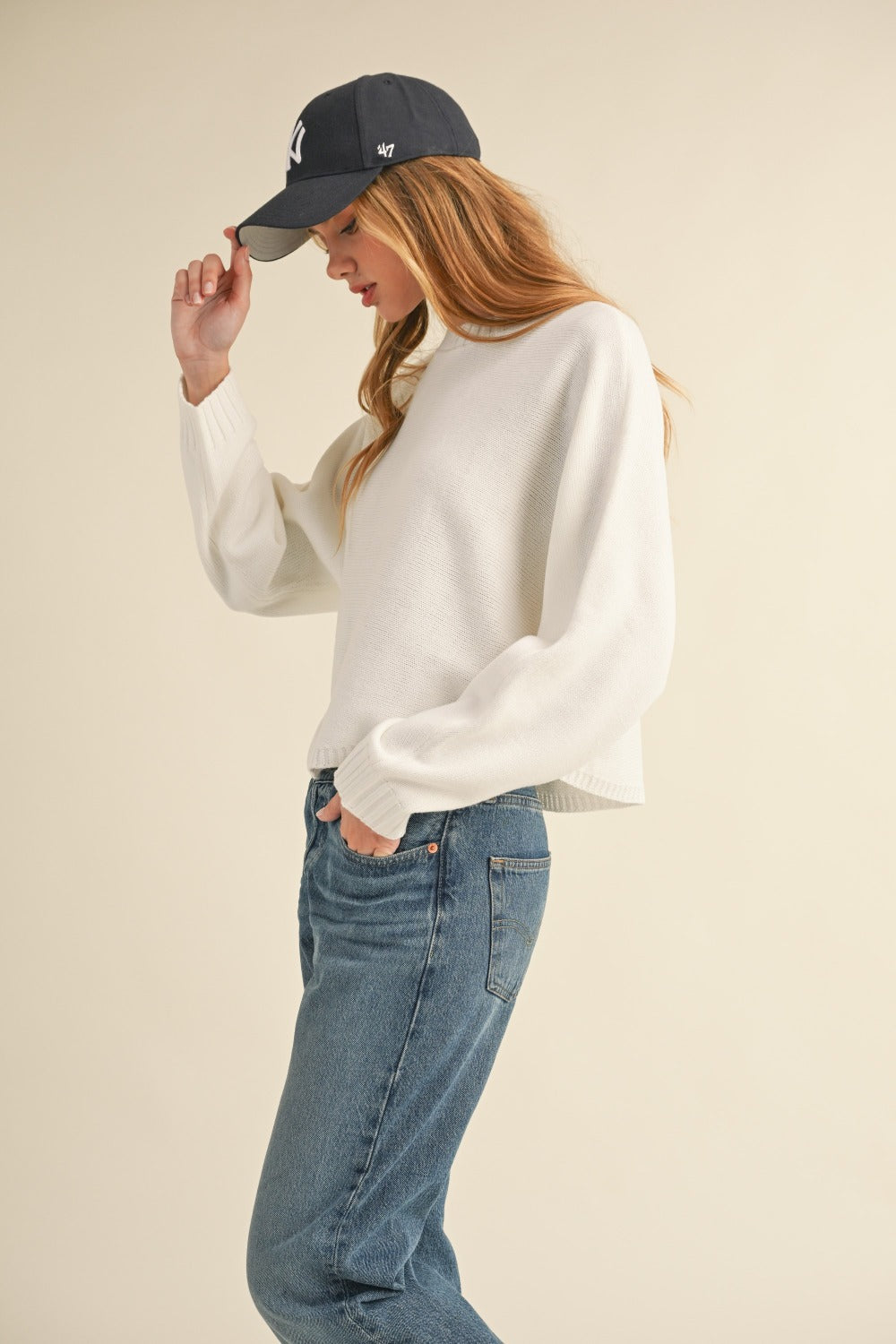 Stilla | Kort Sweatshirt Med Rund Halsudskæring og Flagermusærmer Fra Mable