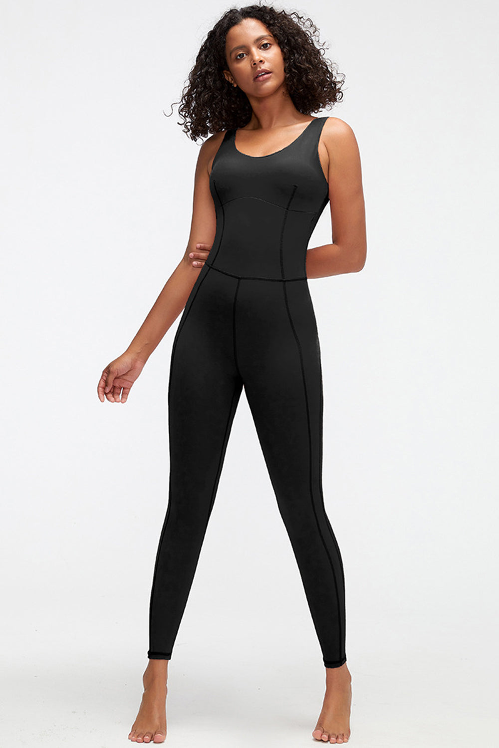 Stilla | Bred Strop Aktiv Jumpsuit