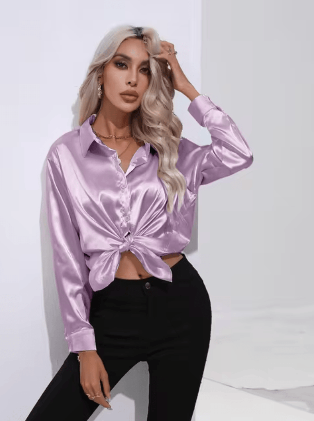 Stilla | Satin Bluse med Lange Ærmer