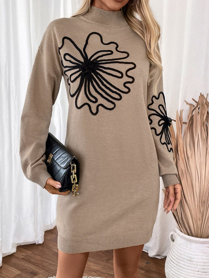 Stilla | Blomst Mock Neck Langærmet Sweater Kjole