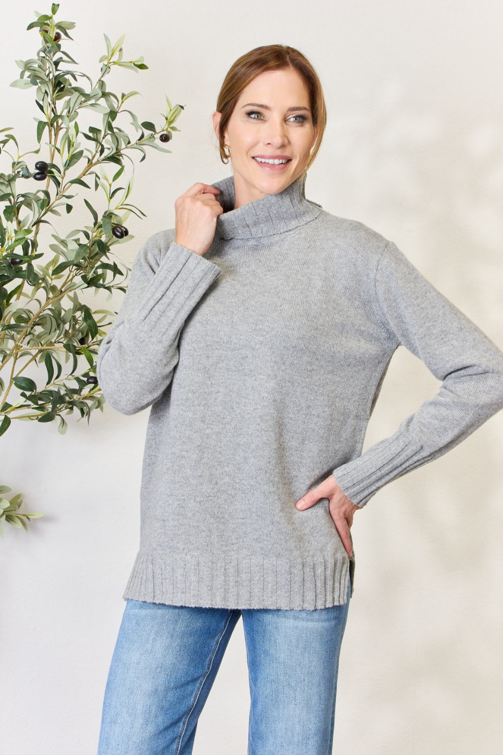 Stilla | Full Size Turtleneck Langærmet Slids Sweater