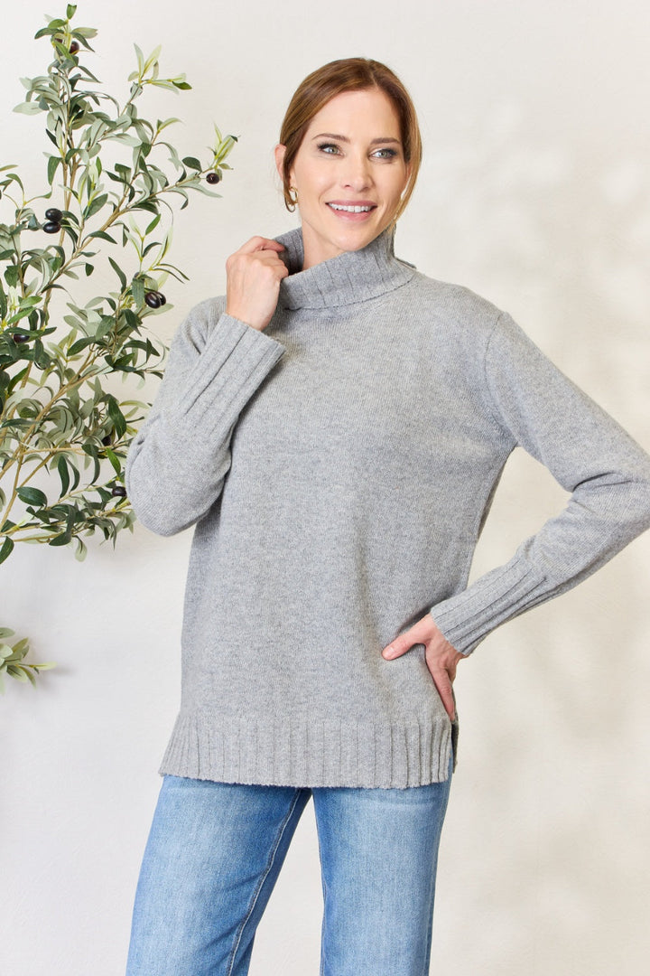 Stilla | Full Size Turtleneck Langærmet Slids Sweater
