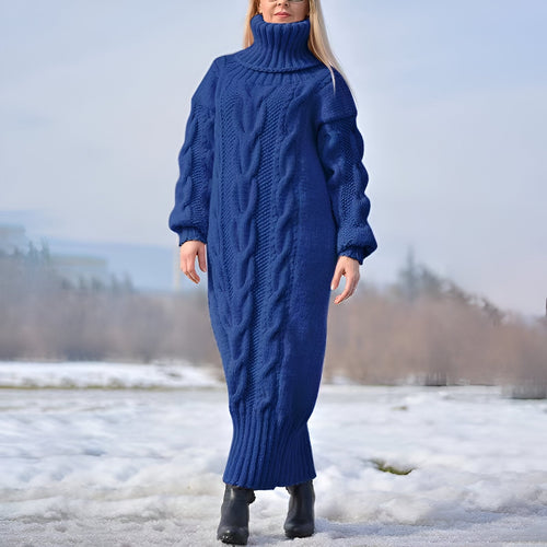 Stilla | Hyggeligt Strikkjole Med Oversized Turtleneck